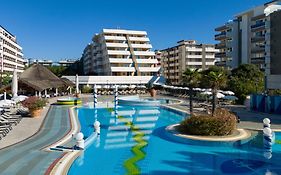 Aparthotel Holiday